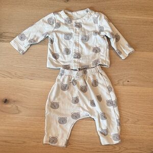 Baby Bear Print Two-Piece Set - Neutral Beige & Gray